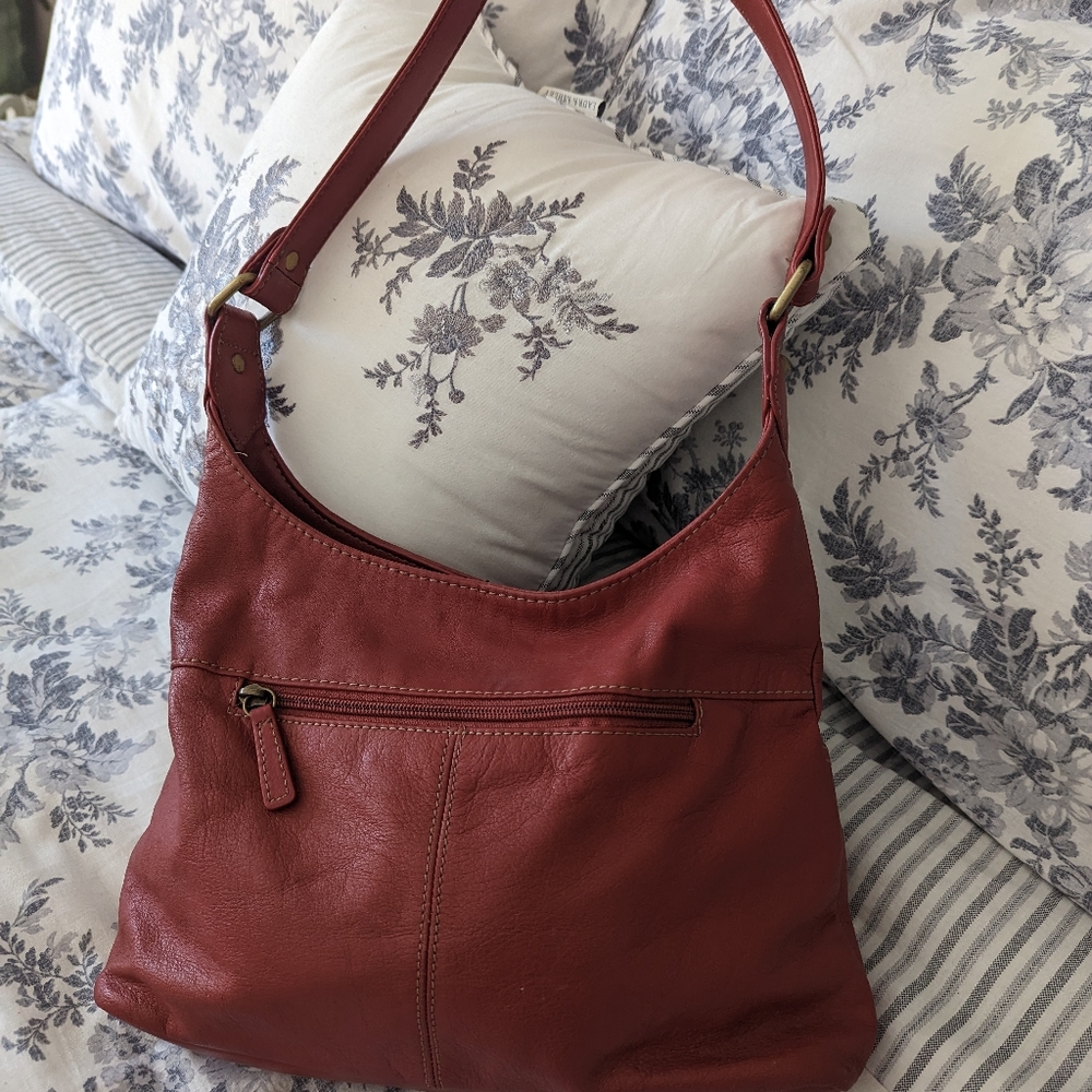 Colorado maroon coloured leather bag